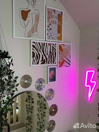 Неоновая вывеска с любой надписью