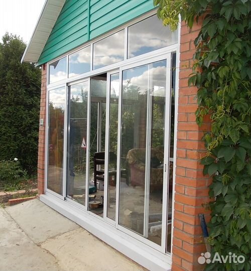 Остекление беседки с отделкой