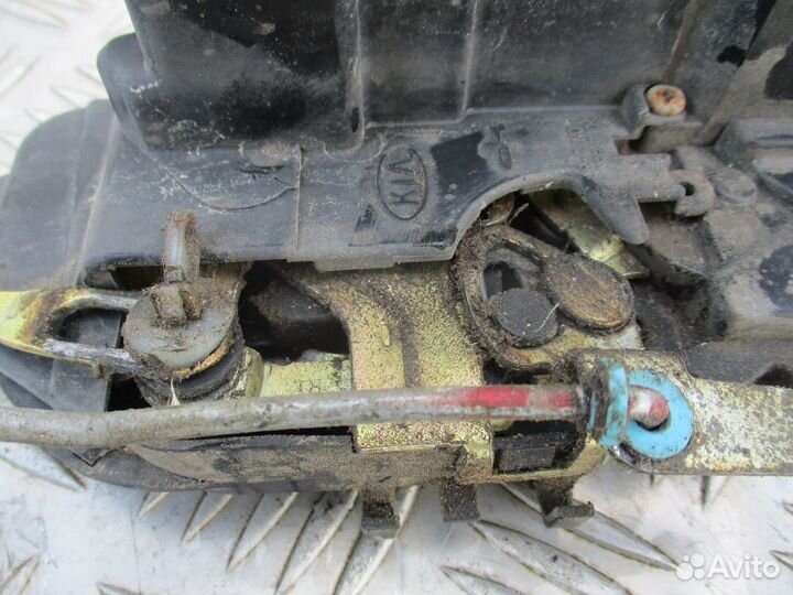 Замок двери передней правой KIA Spectra 2006г