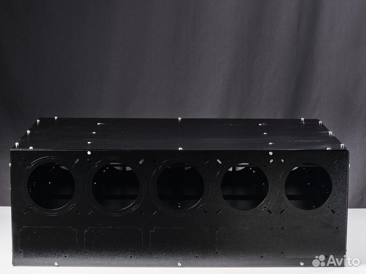 Корпус для майнинга на 8 больших видеокарт