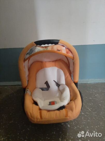 Продам коляску 3 в 1