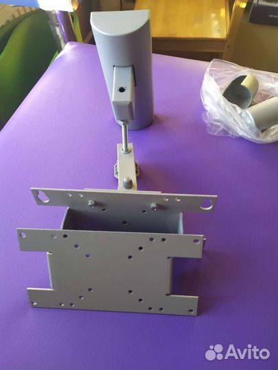 Кронштейн для телевизора на стену поворотный