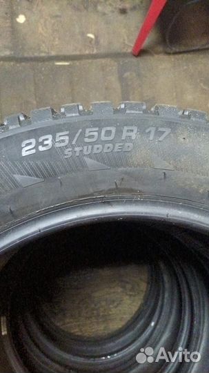 Michelin X-Ice North 3 235/50 R17