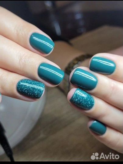 Услуга маникюра, и перманентный макияж