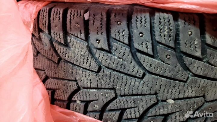 Hankook Winter I'Pike 215/65 R16 98