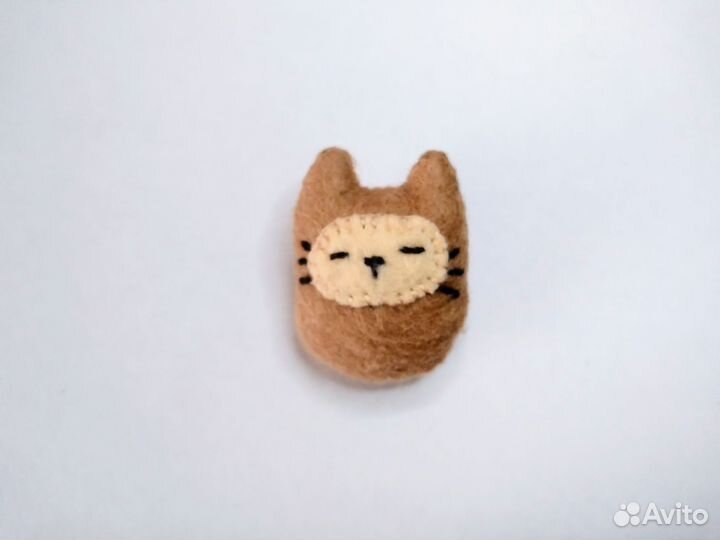 Брошь из фетра
