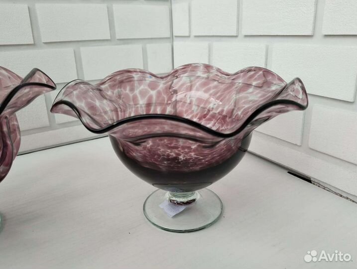 Ваза для фруктов, конфетница цветное стекло из