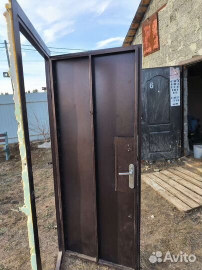 Дверь входная металлическая