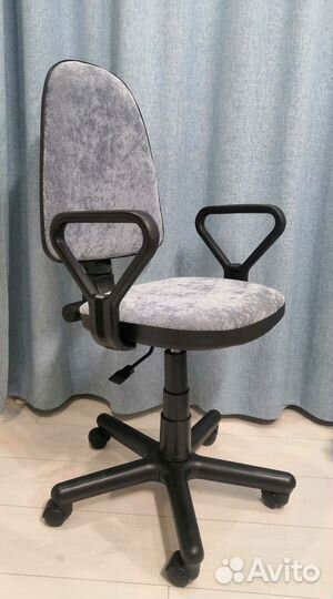 Компьютерное кресло