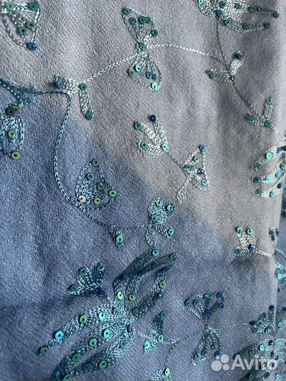 Палантин с пайетками