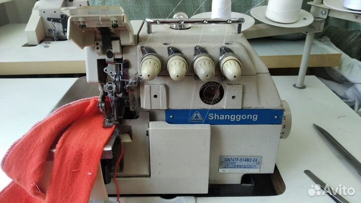 Оверлок промышленный б/у