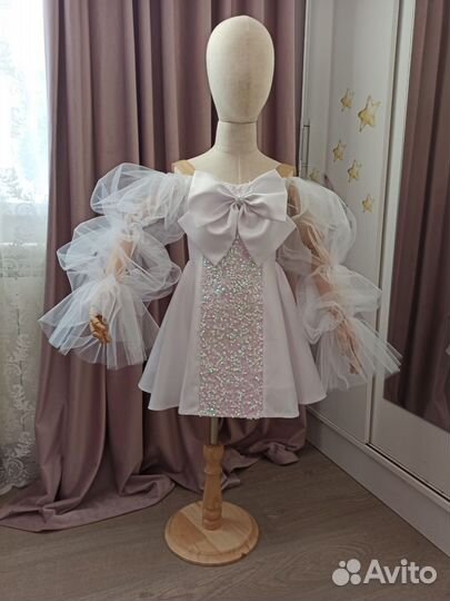 Нарядное платье