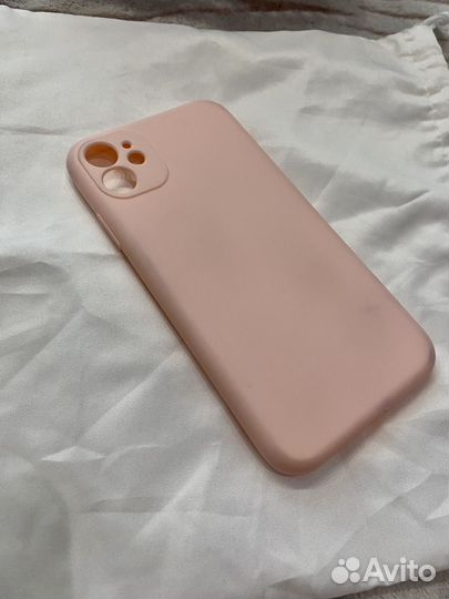 Чехол на iPhone 11