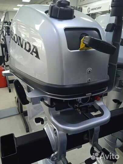 Лодочный мотор honda BF 5 DH SHU витринный