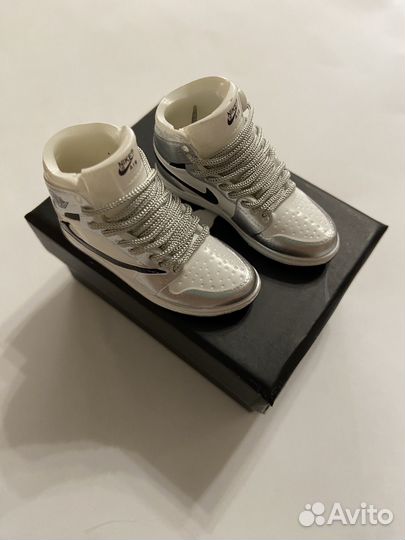 Кроссовки для кена или фигуры 1/6