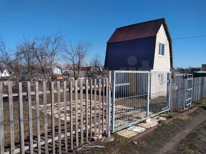 Дача 20 м² на участке 4 сот.