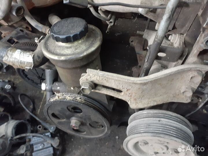 Насос гур тойота Карина е