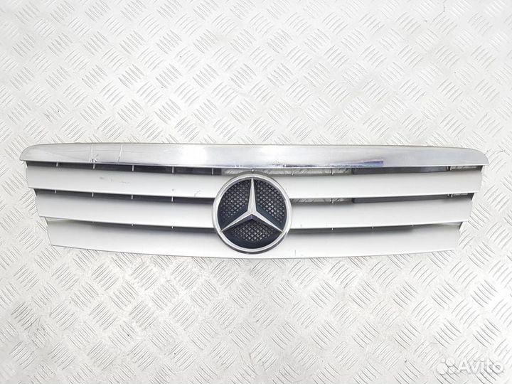 1688800183 Решетка радиатора Mercedes A W168