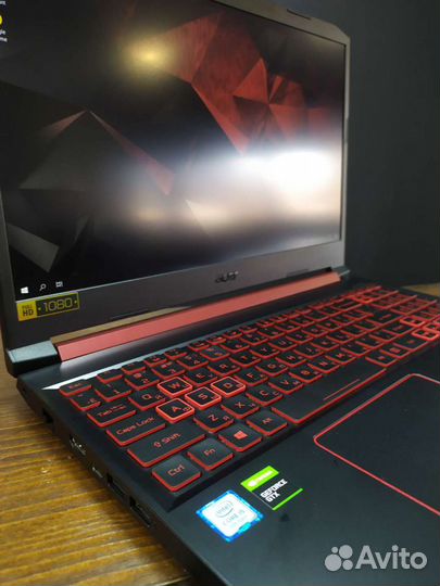 Игровой ноутбук asus / GTX 1050 /Full HD IPS