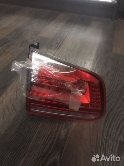 Фонарь задний левый volkswagen tiguan