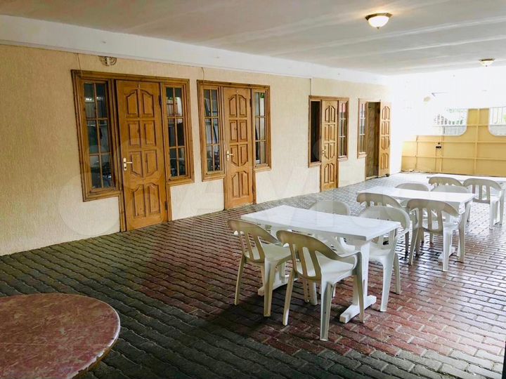 Комната 15 м² в 5-к., 1/1 эт.