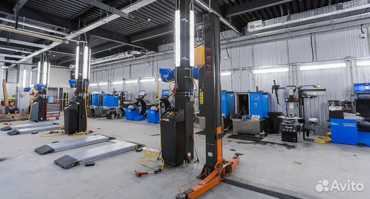 Goodyear Eagle F1 Asymmetric 275/45 R21