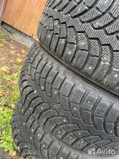 Bridgestone Blizzak Spike-01 205/55 R16