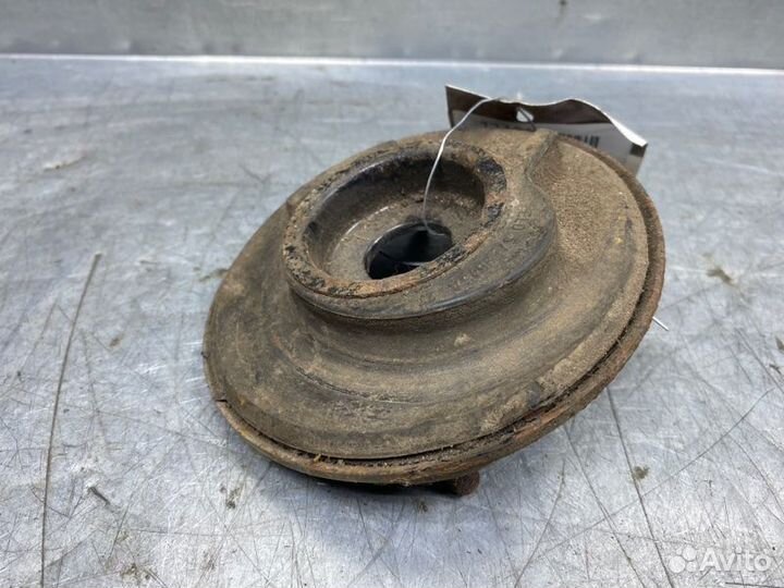 Опора переднего амортизатора Volkswagen Passat