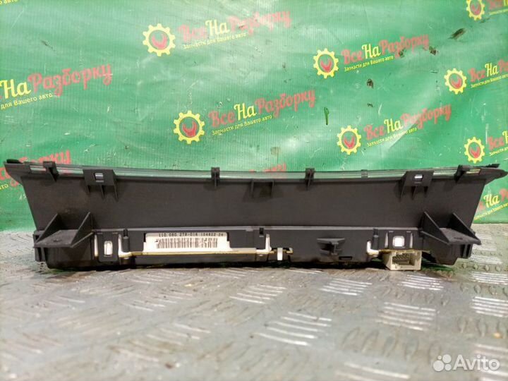 Щиток панель приборов Opel Vectra C седан 1.8