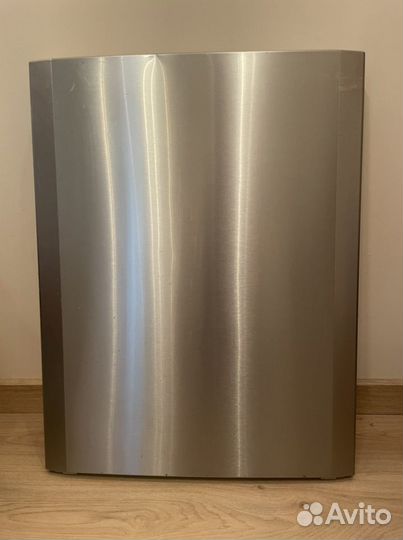 Дверь нижняя холодильника liebher