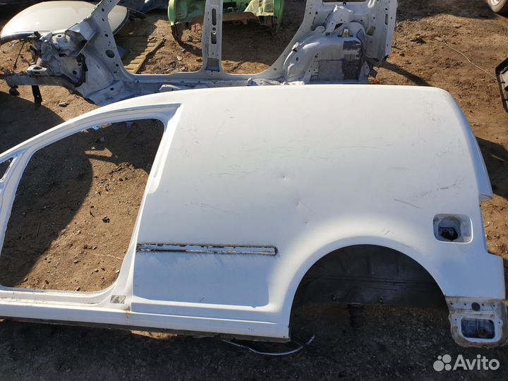 Крыло заднее левое бок бочина vw caddy 3 порог