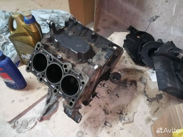 Блок цилиндров Ауди А6 С5 2.7