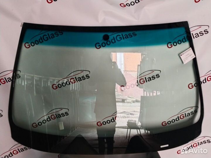 Лобовое стекло BMW 5 E39/бмв 5 Е39 95-03 год