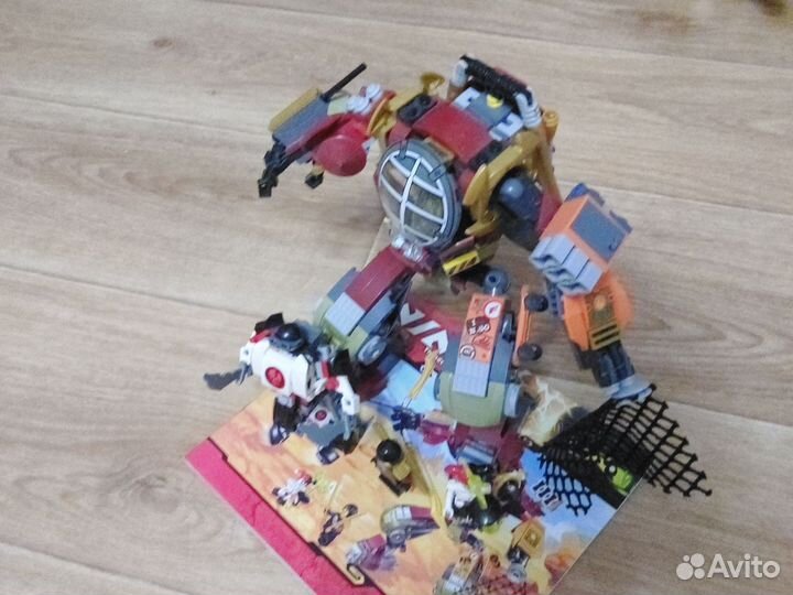 Lego ninjago робот спасатель