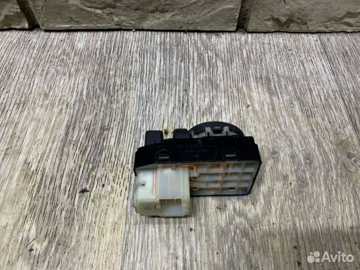 Hyundai Sonata Переключатель регулировки зеркала