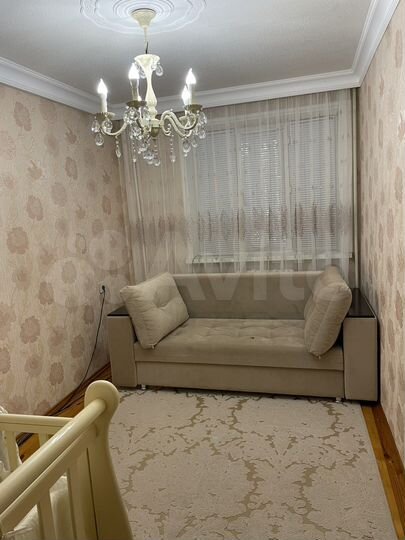 4-к. квартира, 90 м², 1/9 эт.