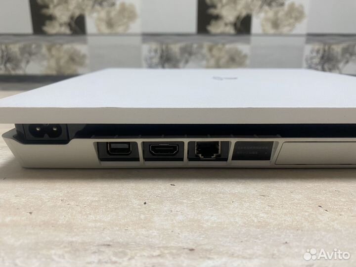 Sony PlayStation 4 Slim 1Tb Белая Прошитая 9.00