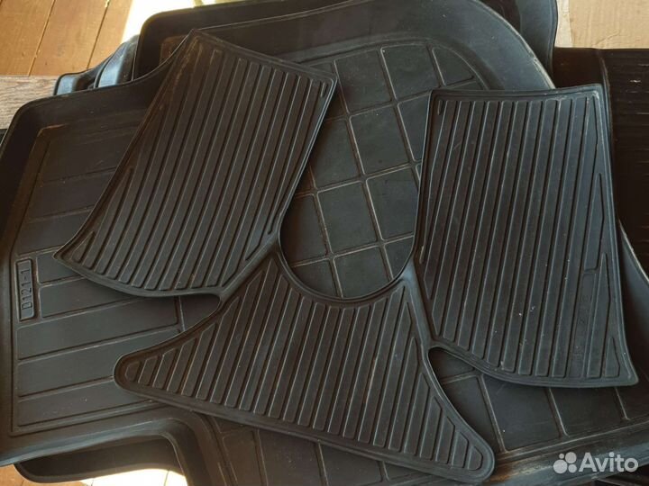 Полики Skoda Rapid 2018года