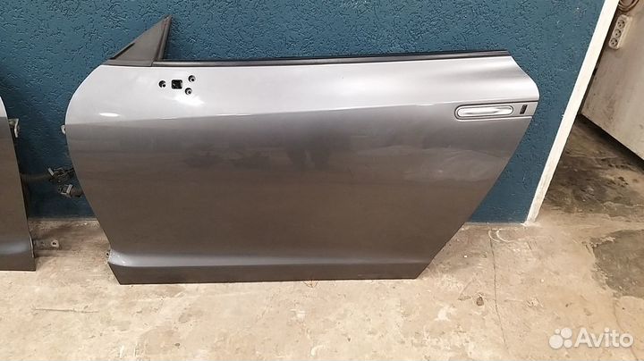 Дверь Nissan GTR R-35