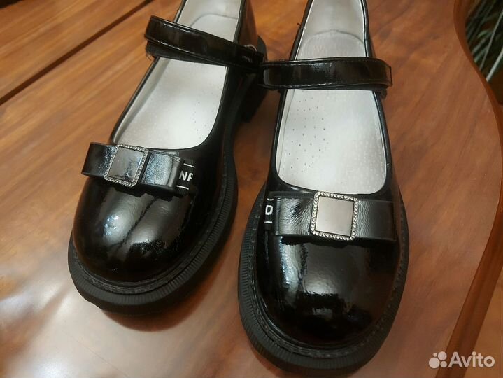 Туфли для девочки 35 размер
