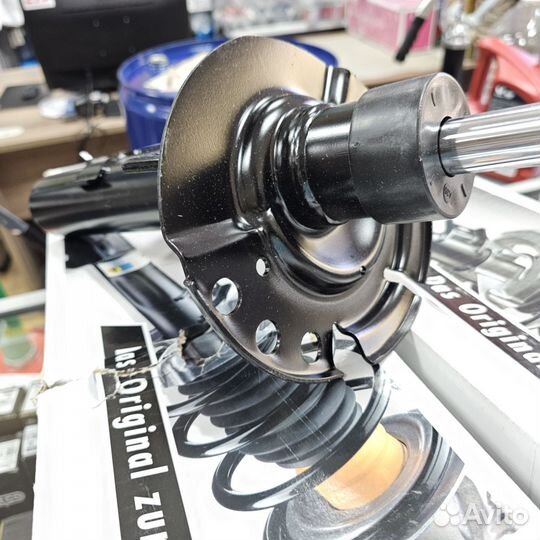 Амортизаторы передние Форд Фокус 3 рестайл