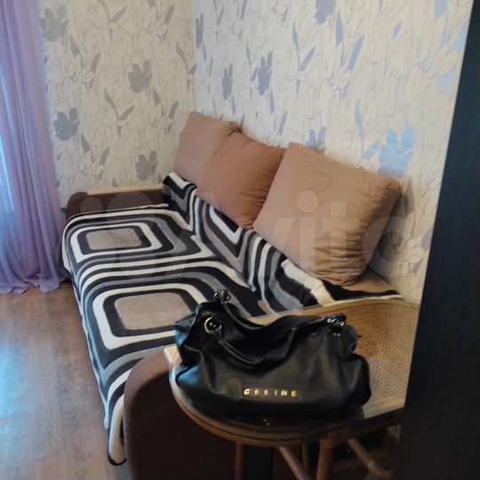 Комната 11 м² в 6-к., 5/5 эт.