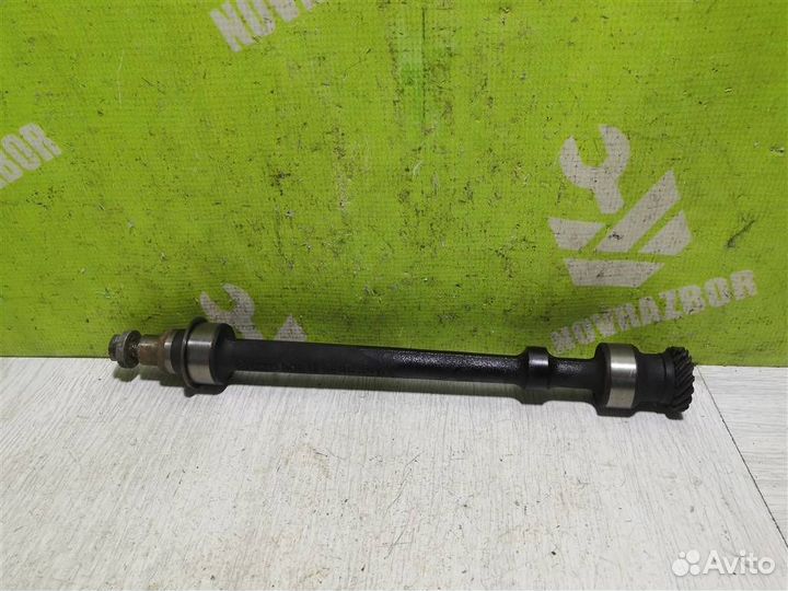 Вал масляного насоса Фольксваген Гольф 3 Венто