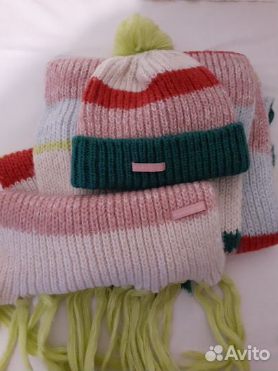 Шапка и шарф женские Women Secret