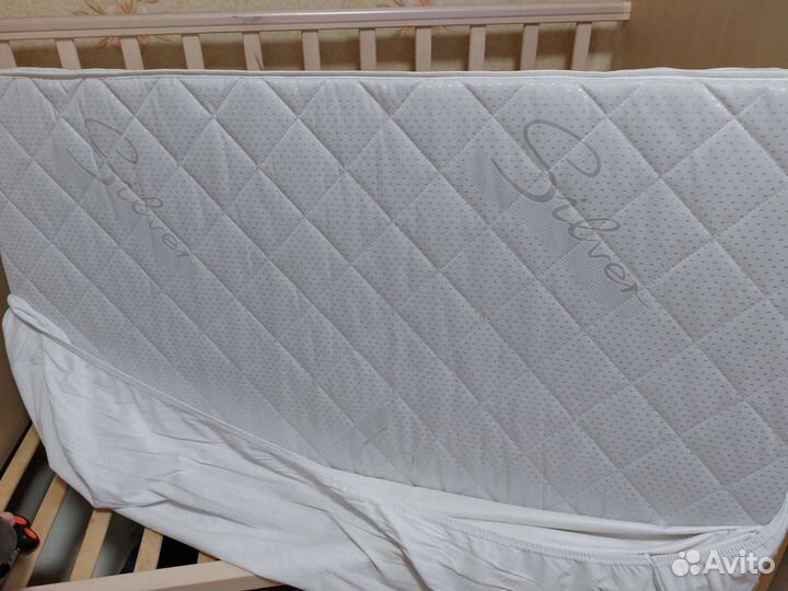 Детская кроватка трансформер с маятником