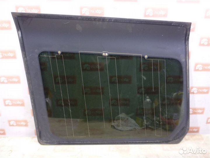 Стекло заднее правое Land Rover Discovery L319
