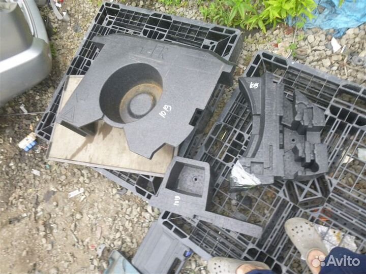 Обшивка багажника Nissan X-Trail PNT30 SR20VET