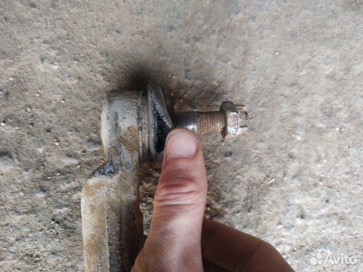 Тяга рулевая левая Лада Гранта седан 11186(1.6L