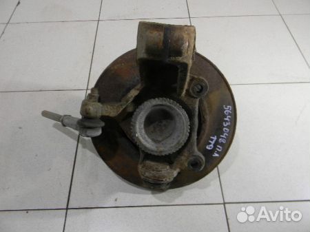 Кулак передний левый Форд