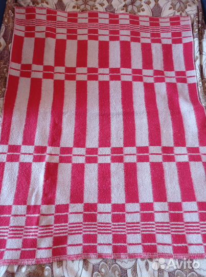 Одеяло шерсть 127 на 96см